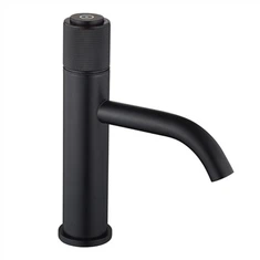 Teplá a studená umyvadlová baterie